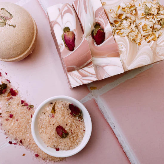 THE SOAP BAR Romance Soap