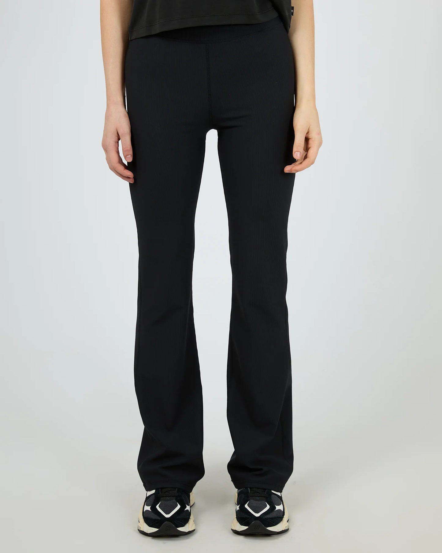 AAE ACTIVE Rib Flare Legging - Black