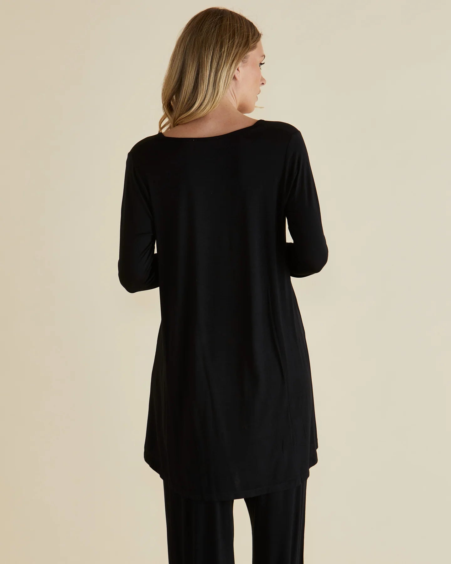 BETTY BASICS Cario Tunic Tee - Black