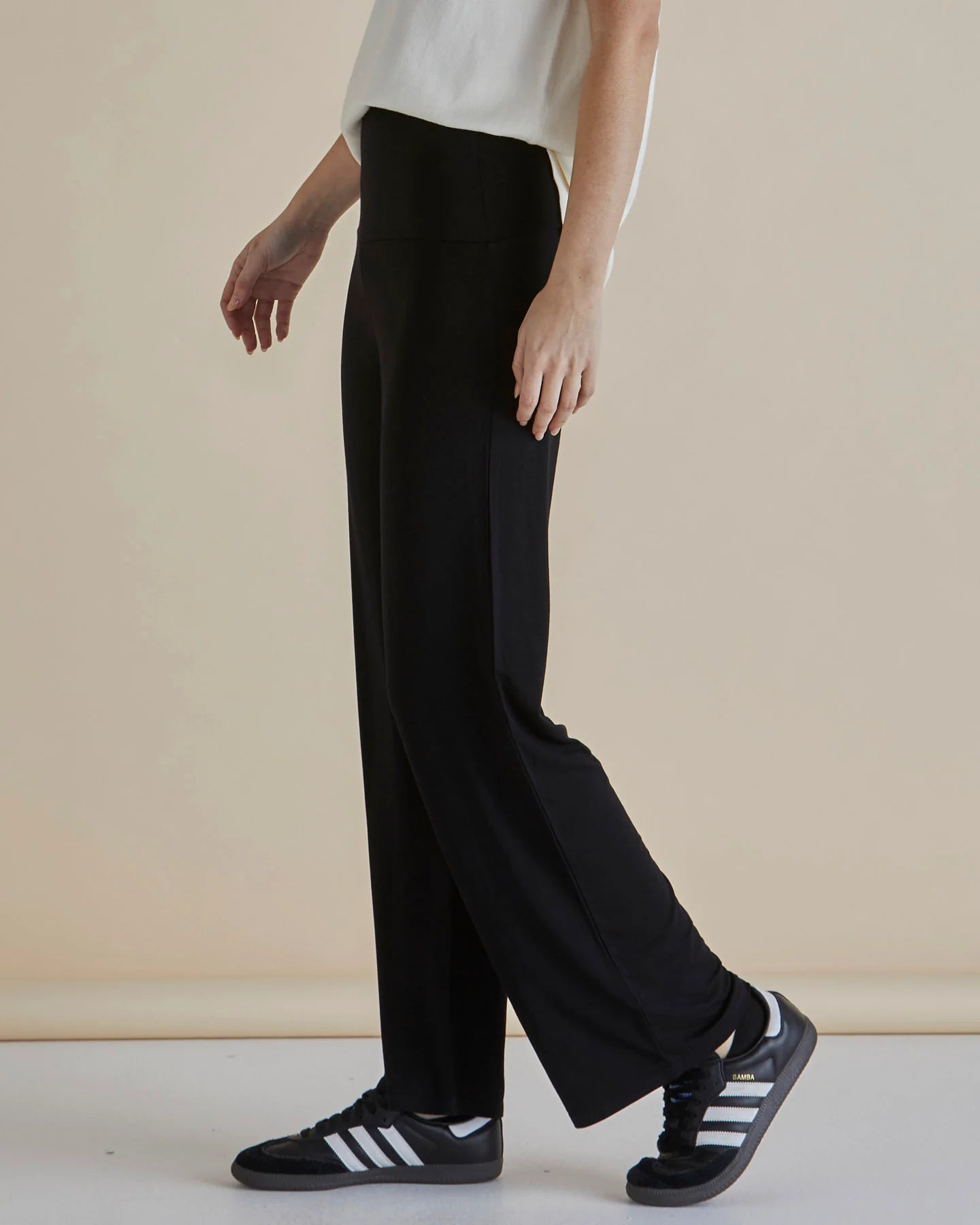 BETTY BASICS Houston Relaxed Pant - Black