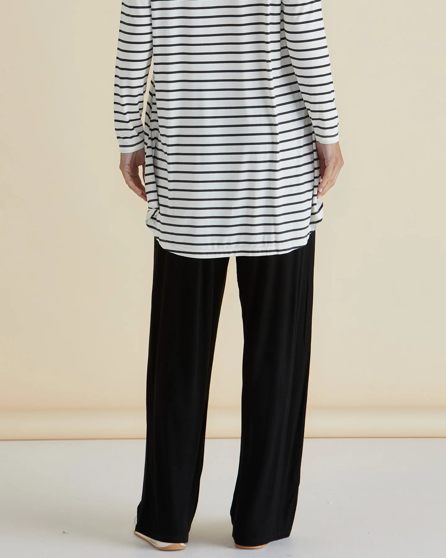 BETTY BASICS Weston Wide Leg Pant - Black