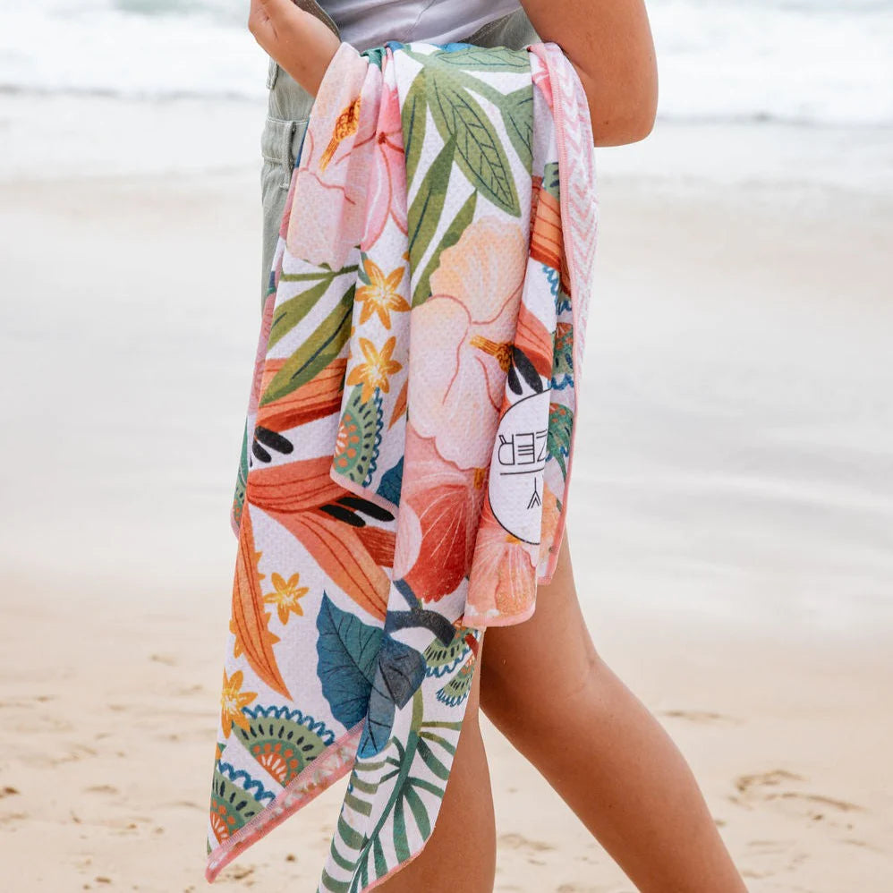 SKY GAZER The Avalon - Sand Free Towel