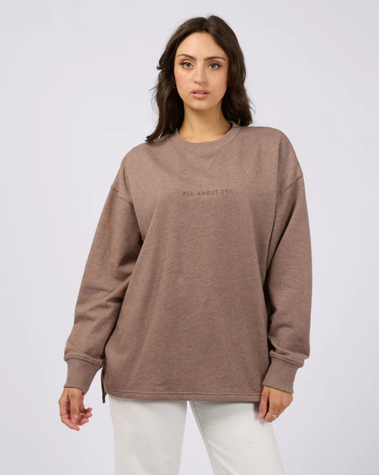 ALL ABOUT EVE WASHED RELAXED CREW - Choc Marle