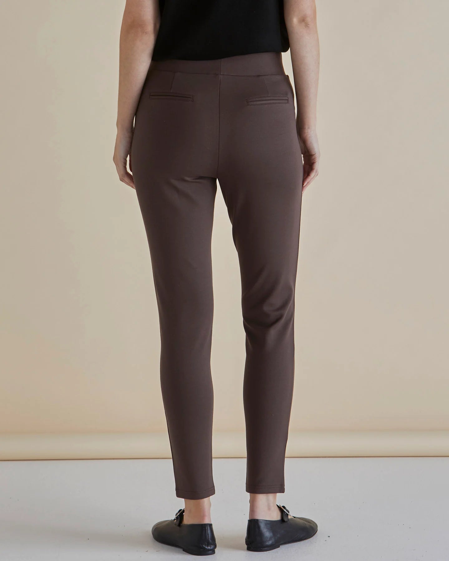 BETTY BASICS Gwen Ponte Legging - Brown