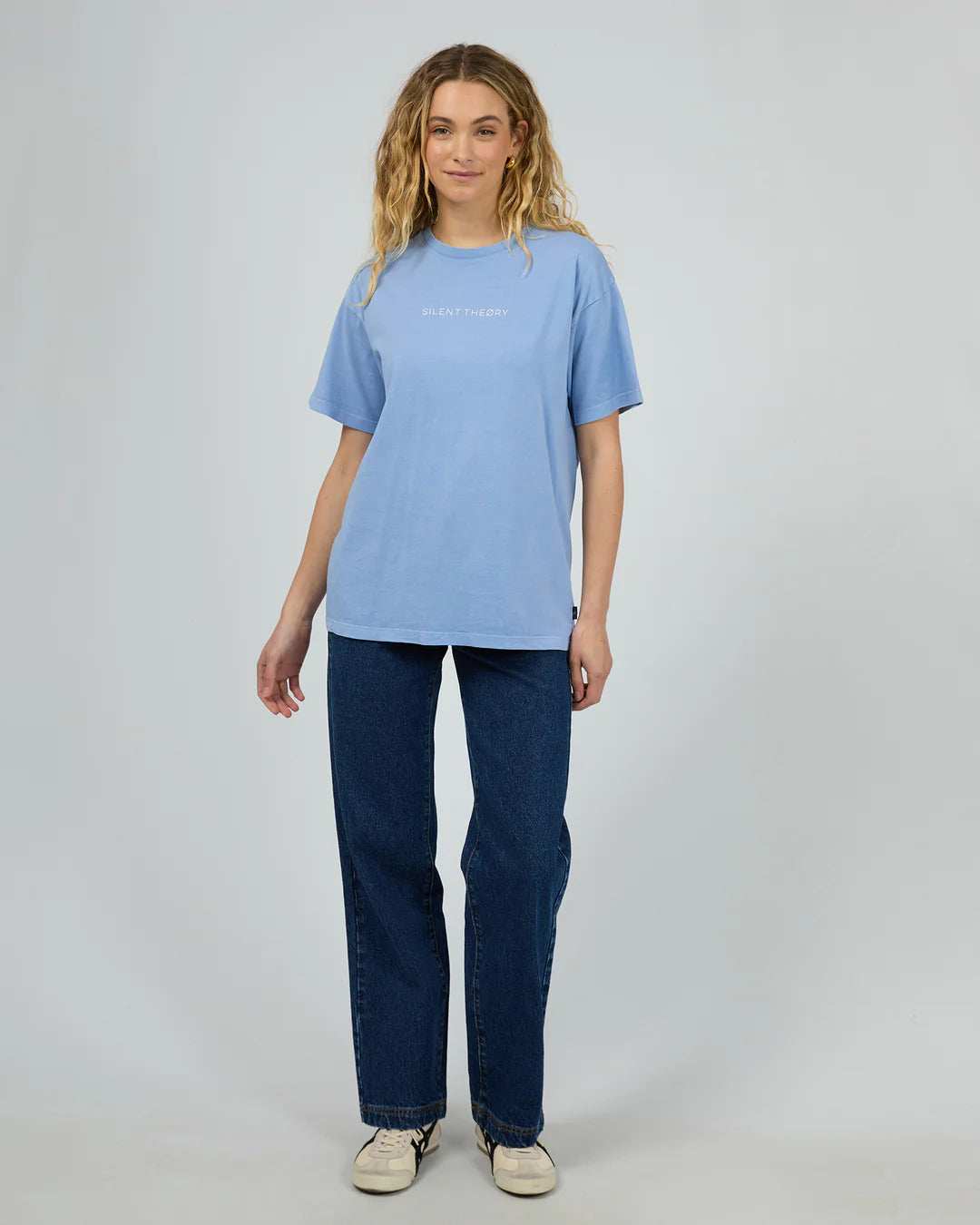 SILENT THEORY Logo Tee - Light Blue