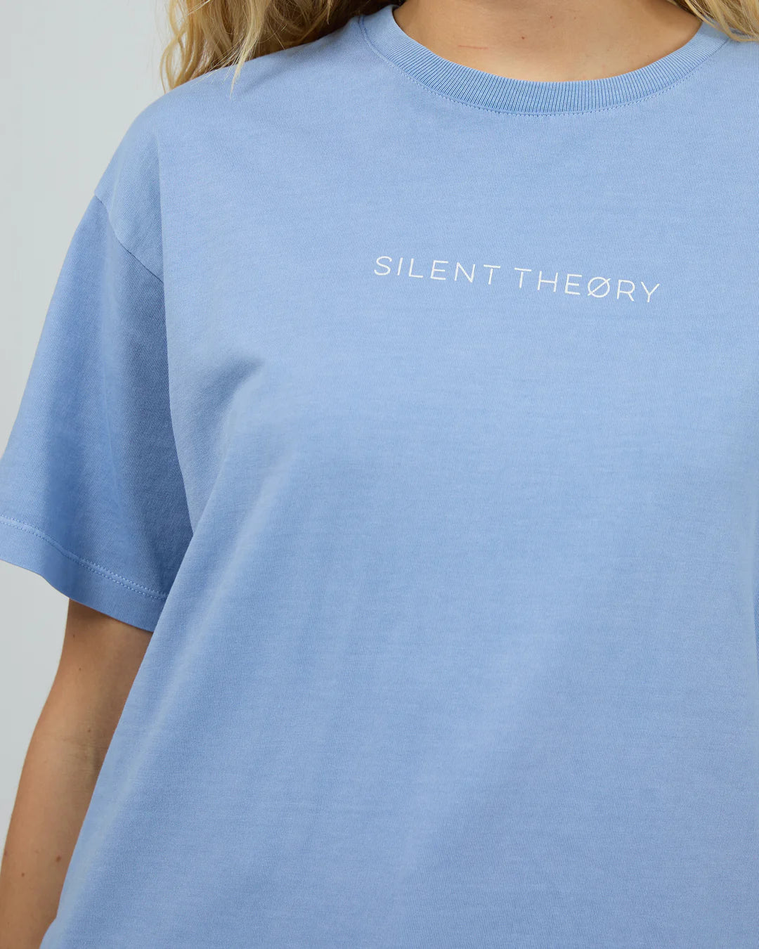 SILENT THEORY Logo Tee - Light Blue