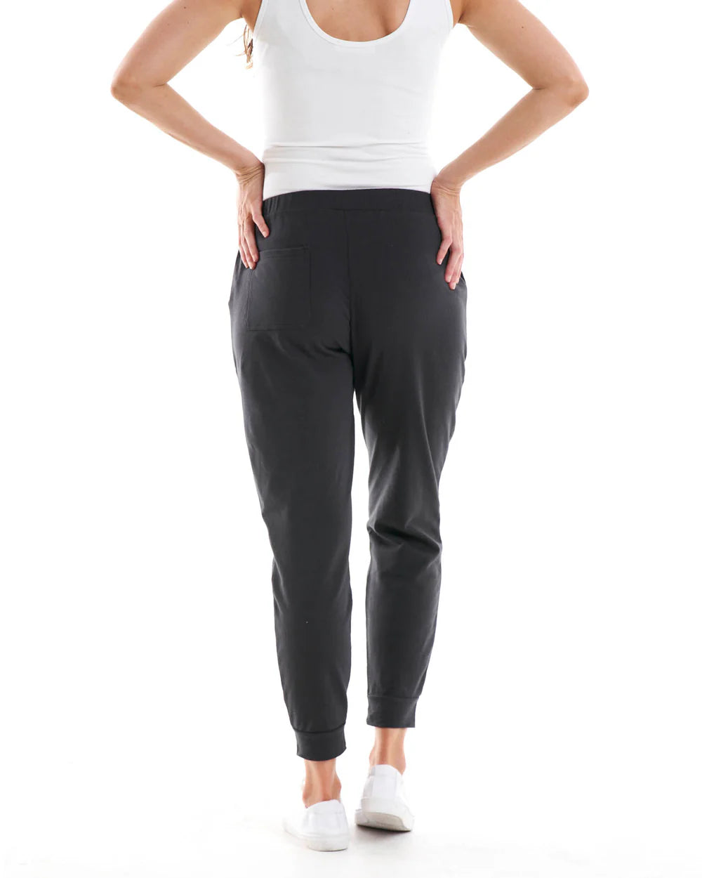 BETTY BASICS Lindsay Jogger - Gunmetal
