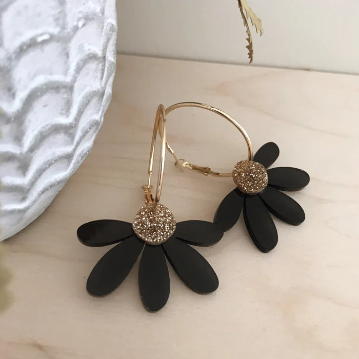 FOXIE COLECTIVE Jumbo Daisy Hoop Earrings - Black & Gold Glitter
