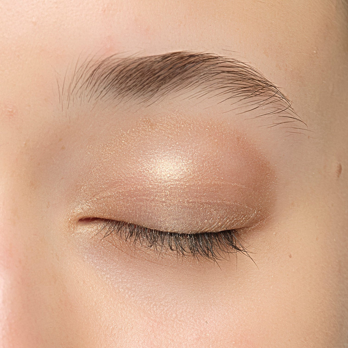 LUK BEAUTIFOOD Luminous Eye Crayon - Champagne