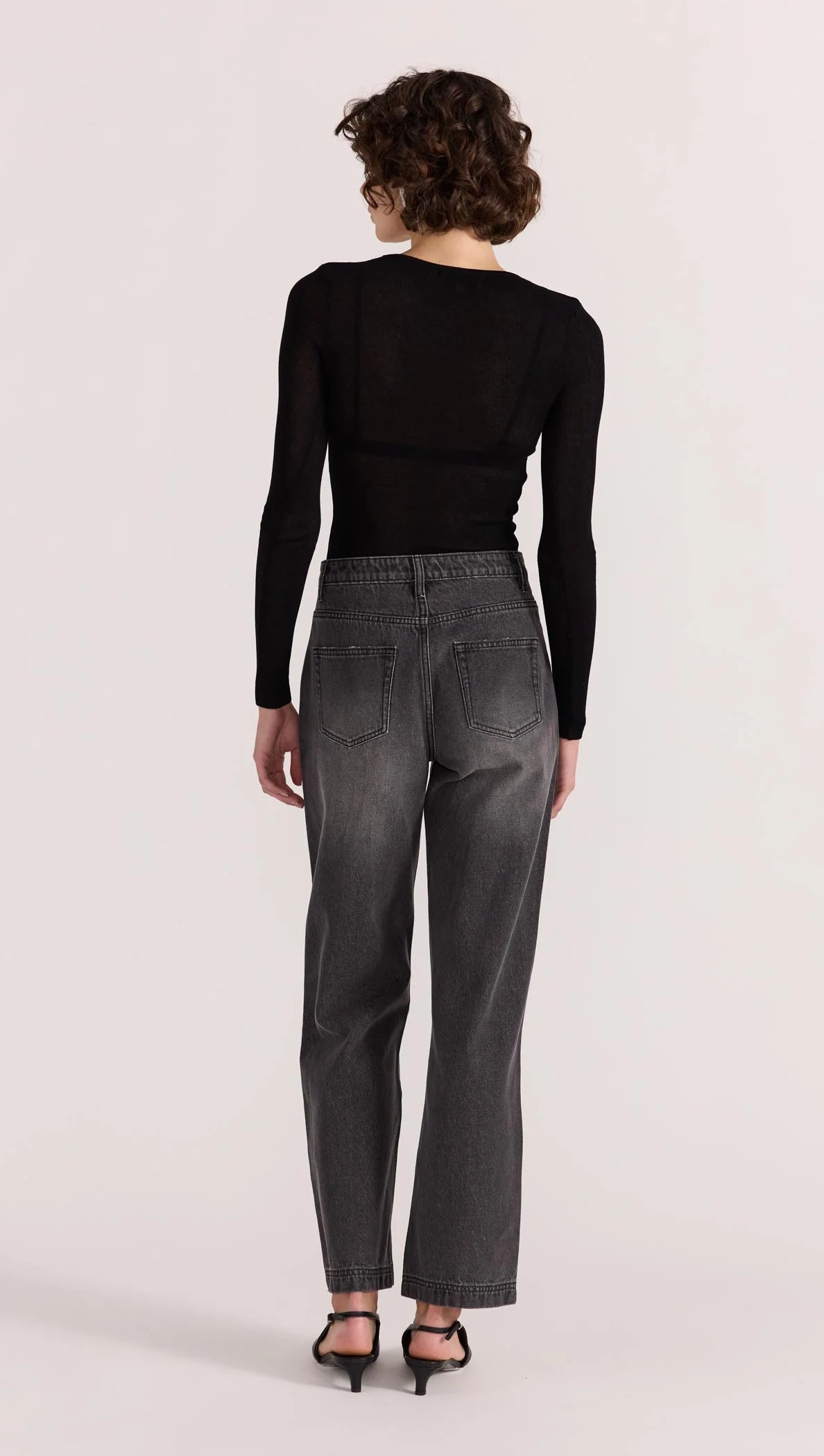 STAPLE THE LABEL Sutton Crop Jeans - Dark Grey