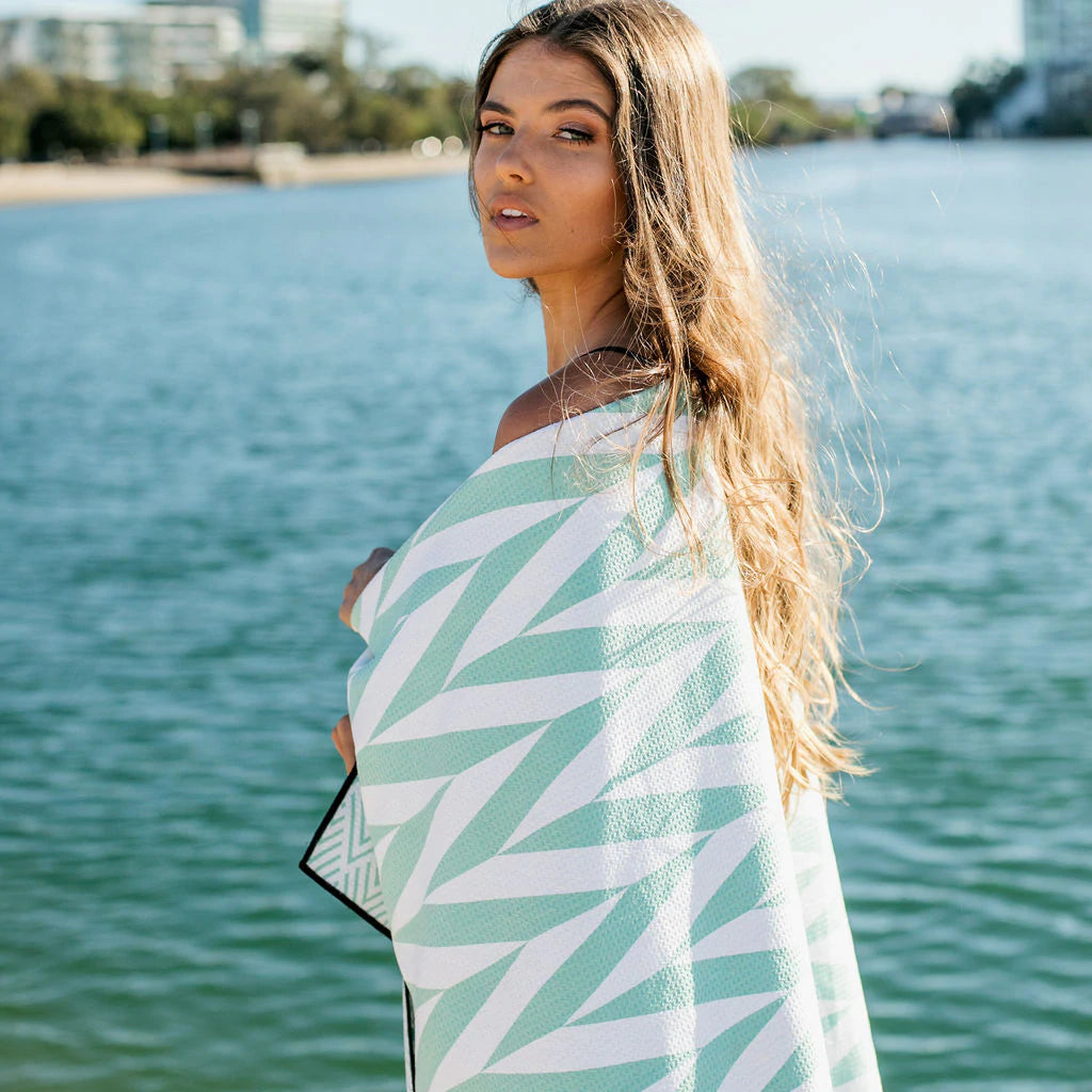 THE NOOSA MINT - SAND FREE TOWEL (2 SIZES)