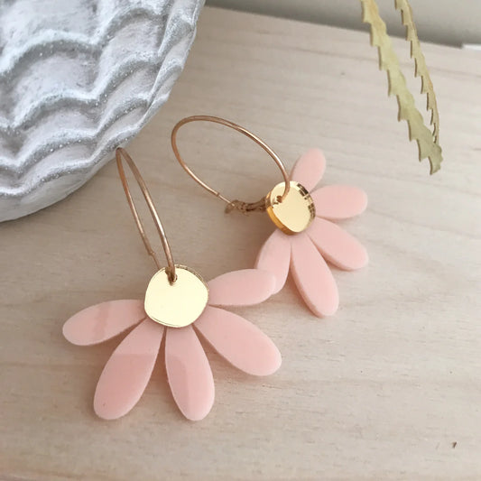 FOXIE COLECTIVE Jumbo Daisy Hoop Earrings - Pale Pink & Gold