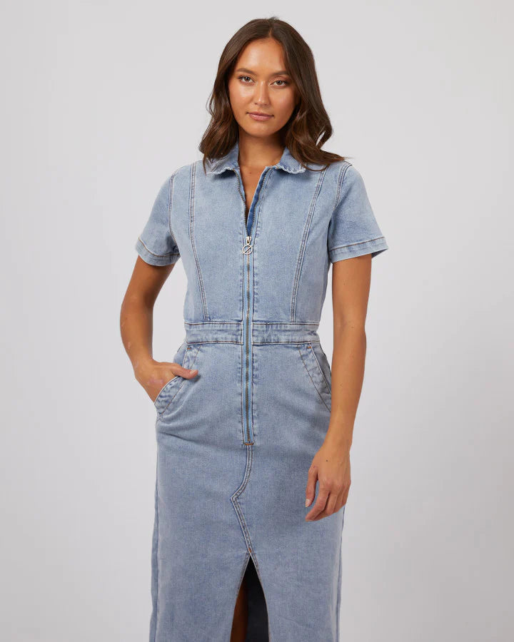 SILENT THEORY BOSTON MIDI DRESS -light Blue