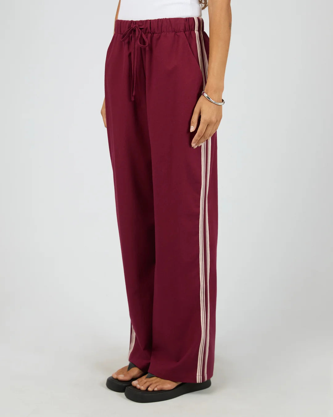 SILENT THEORY Mayfair Trim Pant - Cherry