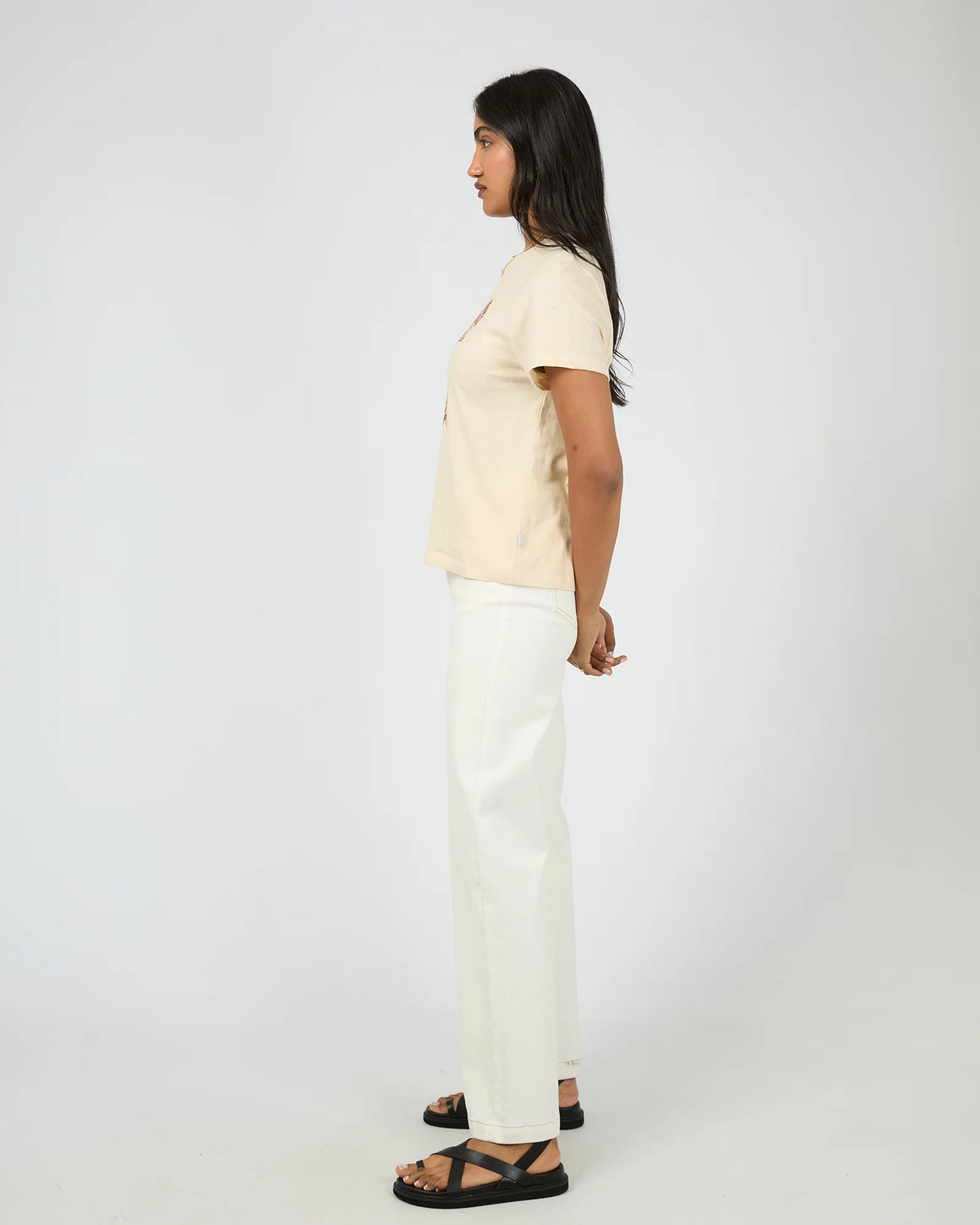 ALL ABOUT EVE Bobbi Regular Tee - Vanilla