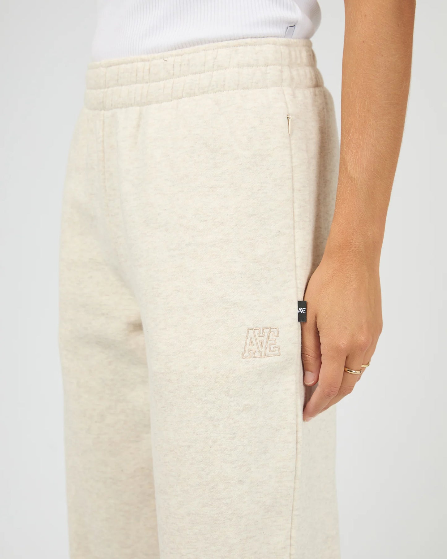 AAE Active Limitless Track Pant - Oat