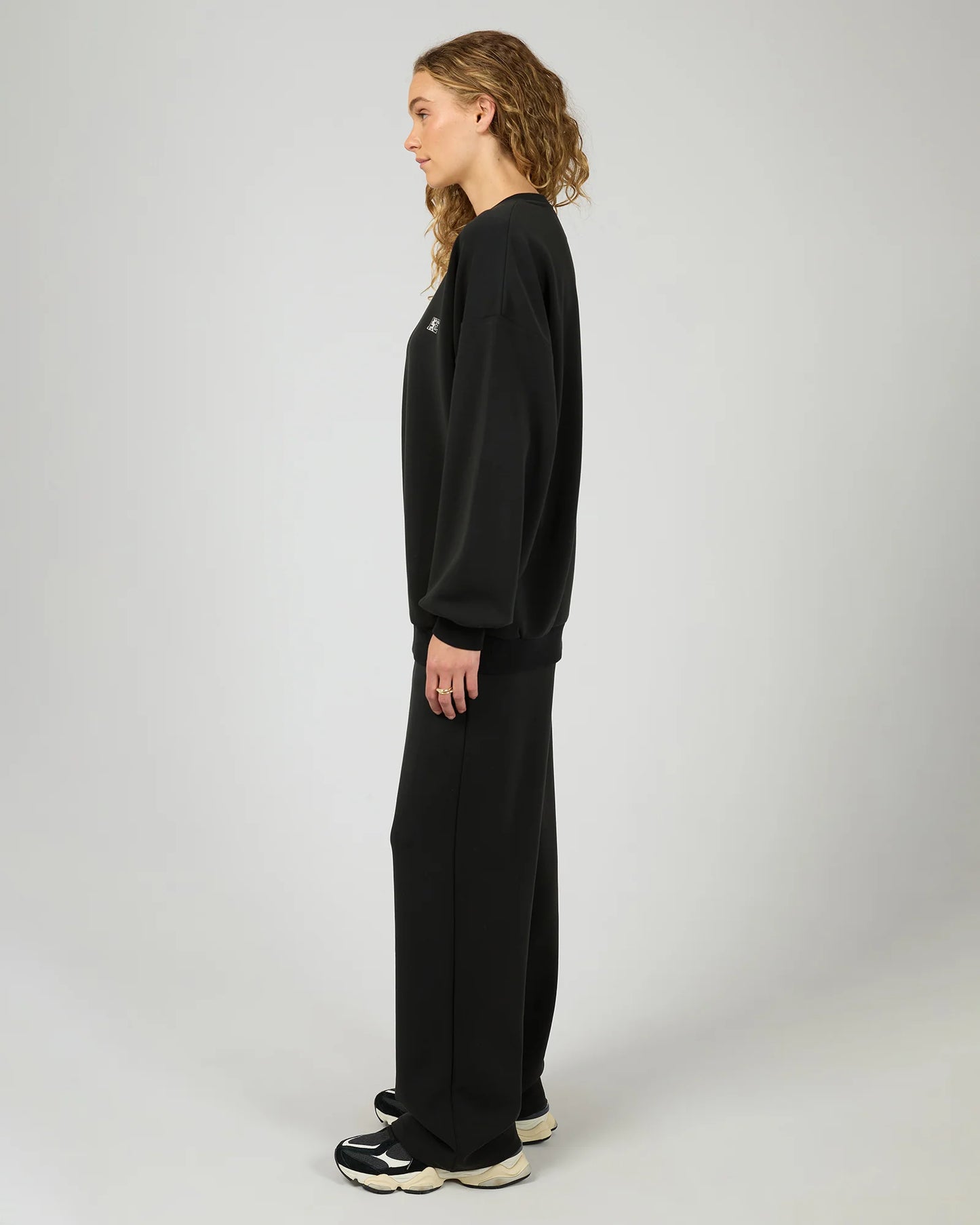 AAE Luxe Active Box Crew - Black