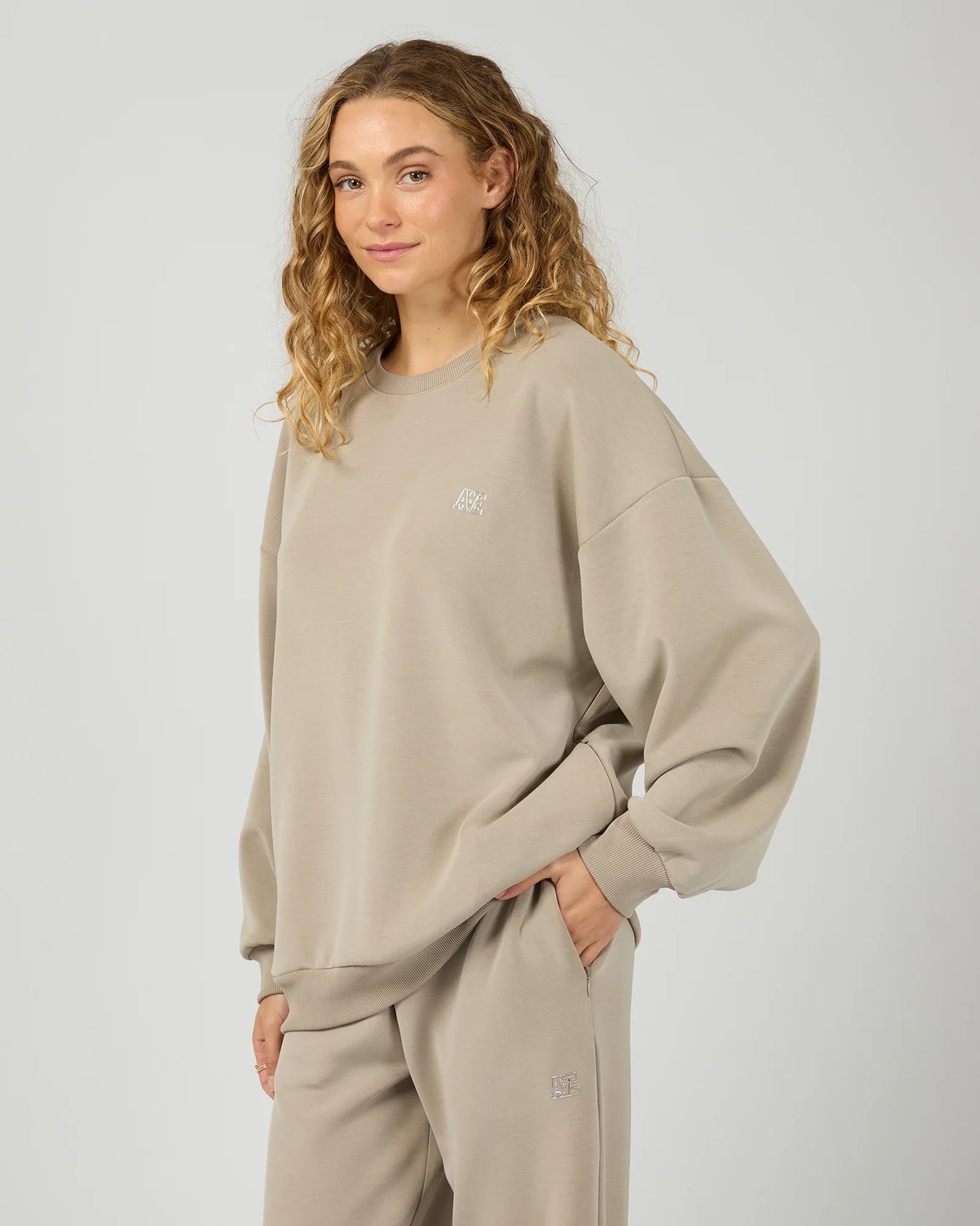 AAE Luxe Active Box Crew - Stone