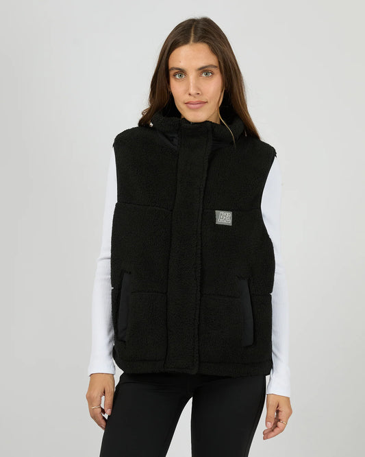 AAE Cosy Club Teddy Vest - Black