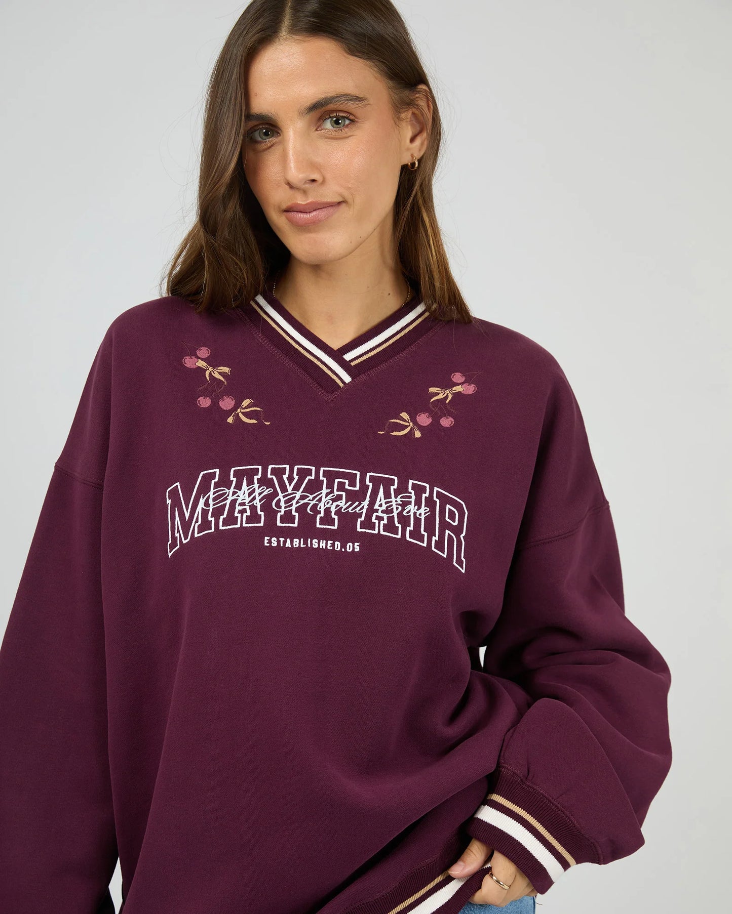 ALL ABOUT EVE Mayfair V-Neck Relaxed Crew - Wine