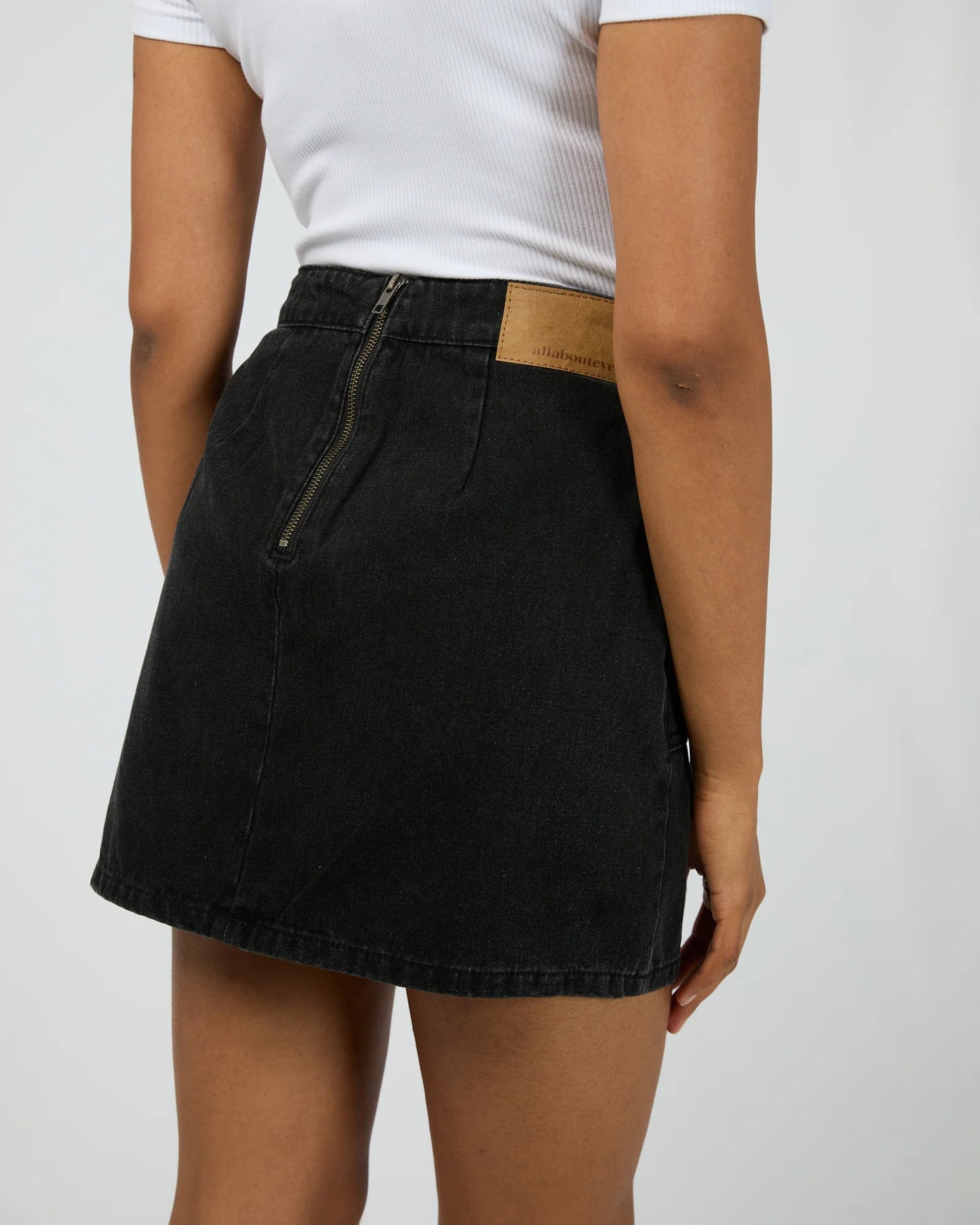 ALL ABOUT EVE Becca Skirt - Washed Black