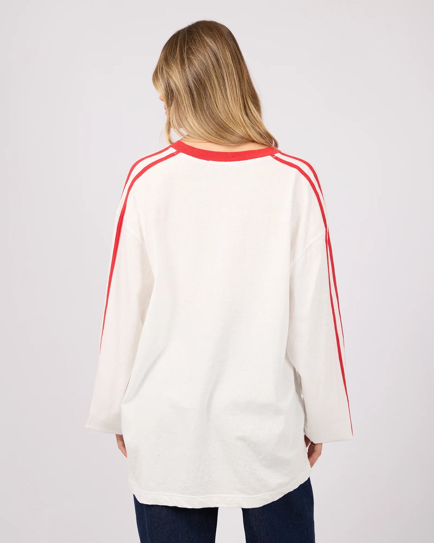 ALL ABOUT EVE Zulu V-Neck Long Sleeve Tee - Vintage White