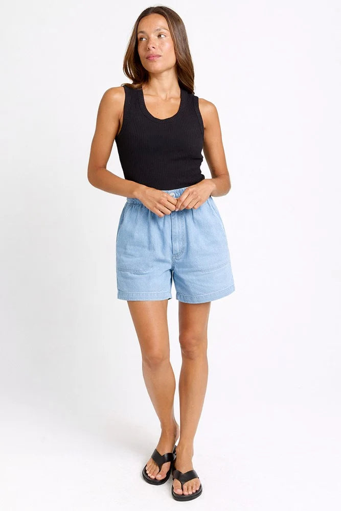 BETTY BASICS Drew Demin Short - Medium Wash