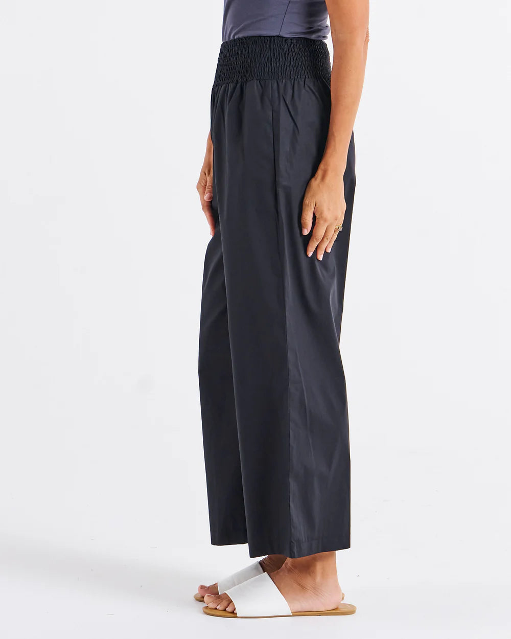 BETTY BASICS  Sevilla Wide Leg Cotton Pant-Black