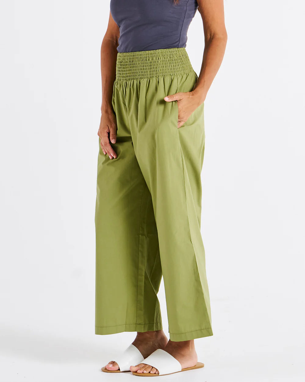 BETTY BASICS  Sevilla Wide Leg Cotton Pant-Pistachio