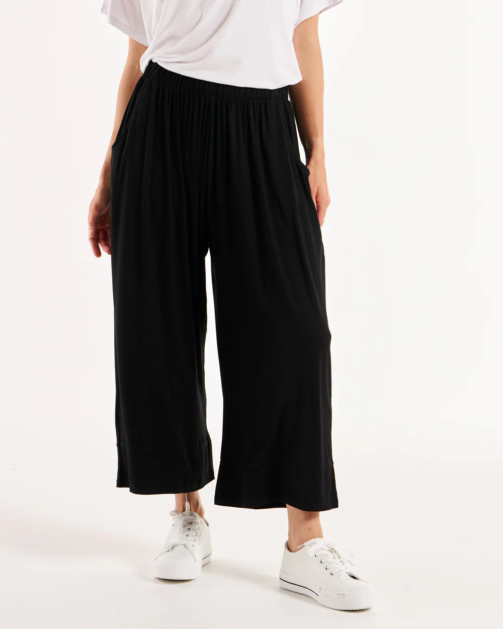 BETTY BASICS Astrid Bamboo Wide Leg Pant - Black