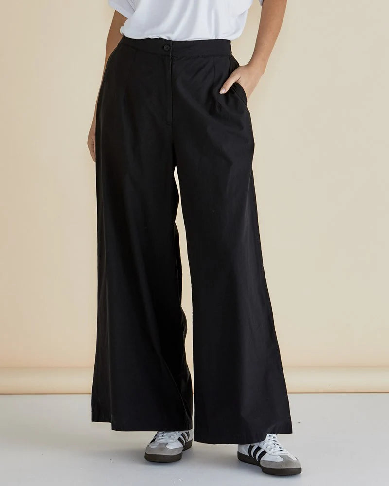 BETTY BASICS Wendy Wide Leg Pant - Black