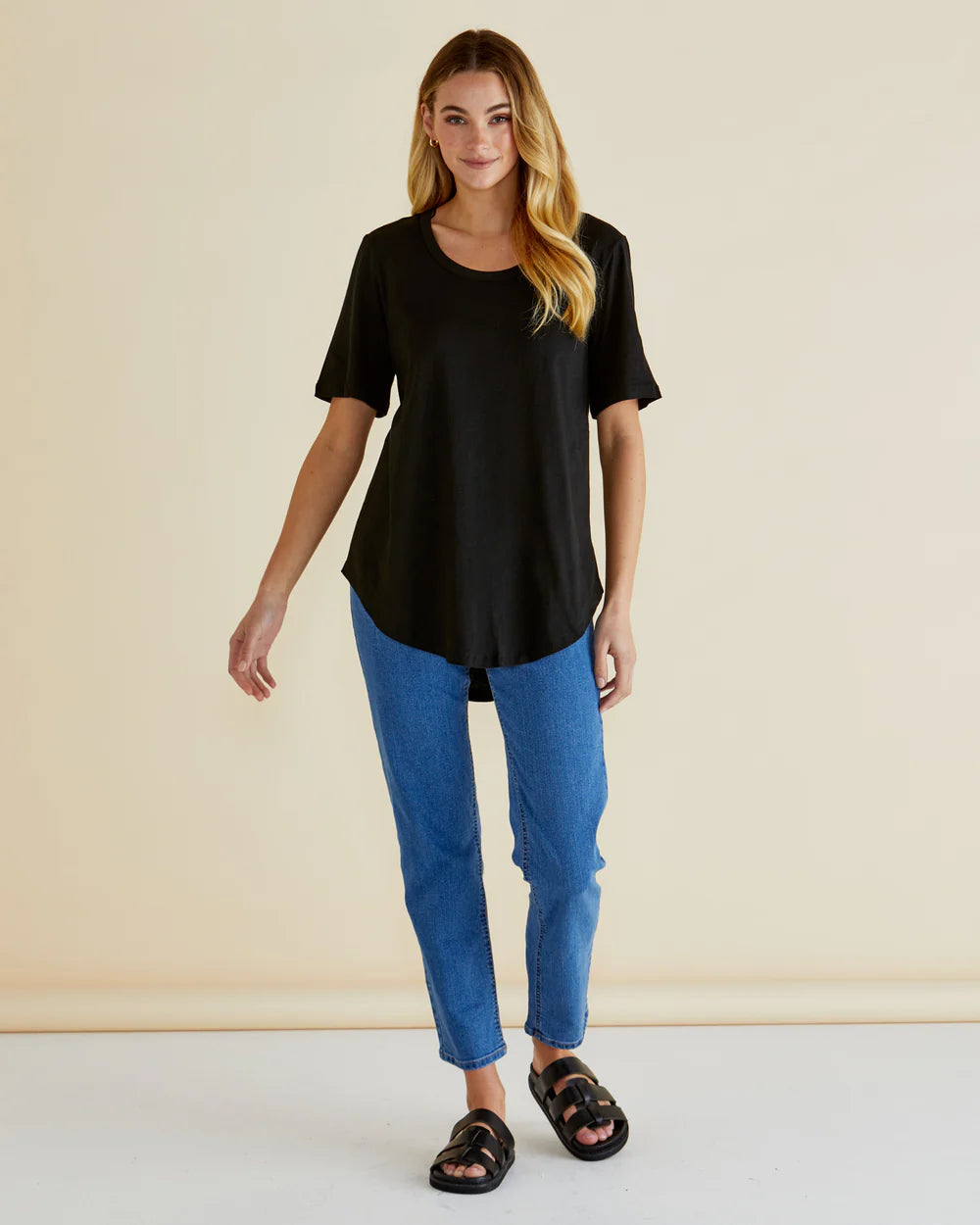 BETTY BASICS Ariana Tee - Black