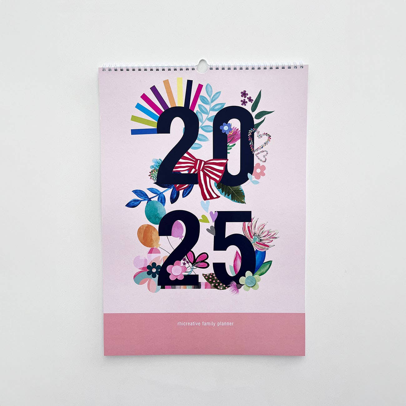 RHICREATIVE 2025 Family Planner Calendar