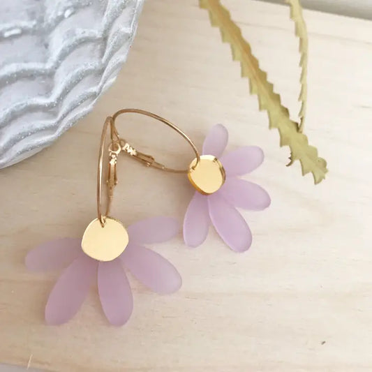 FOXIE COLECTIVE Jumbo Daisy Hoop Earrings - Frosted Lilac & Gold