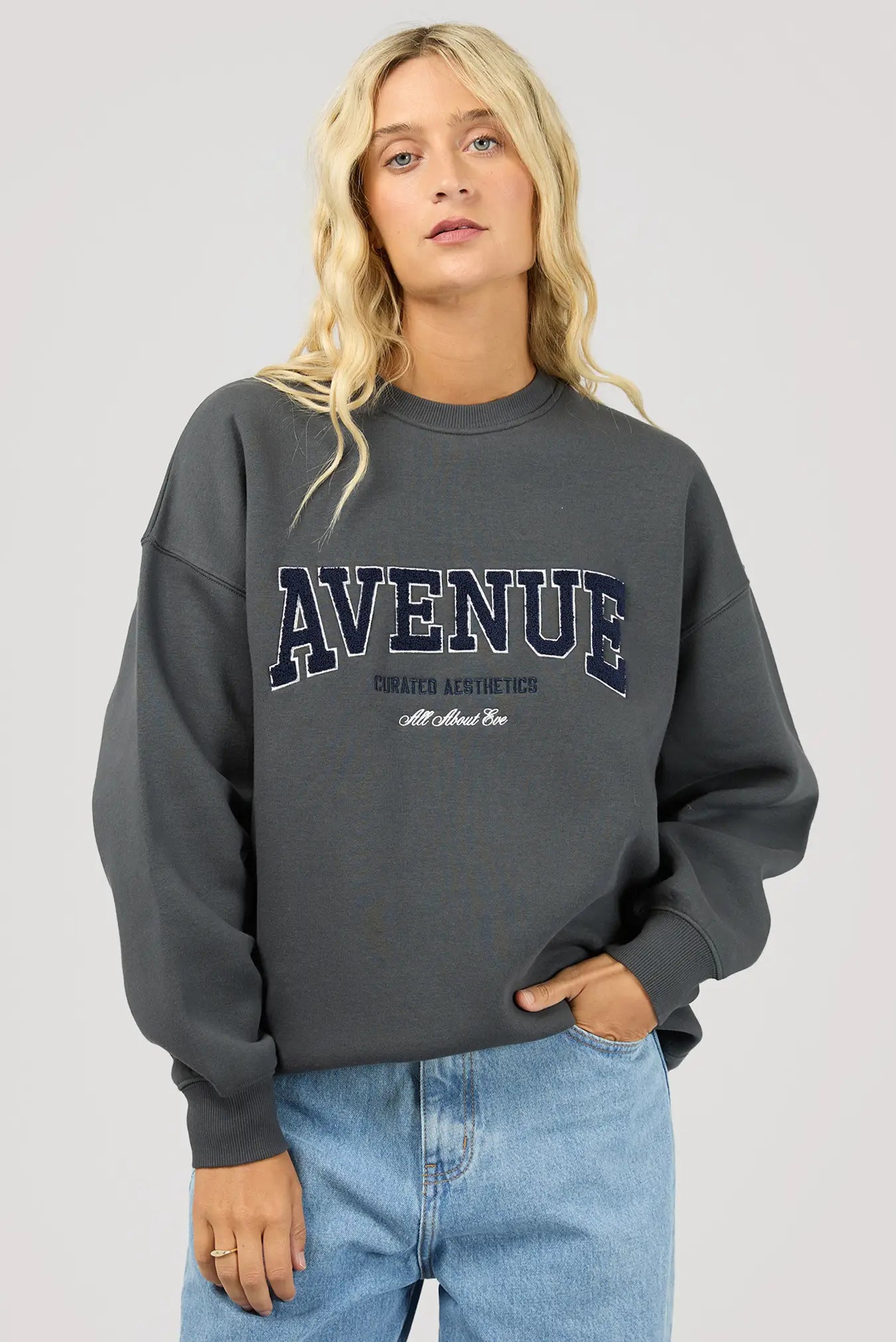 ALL ABOUT EVE Le Avenue Oversized Crew - Gunmetal