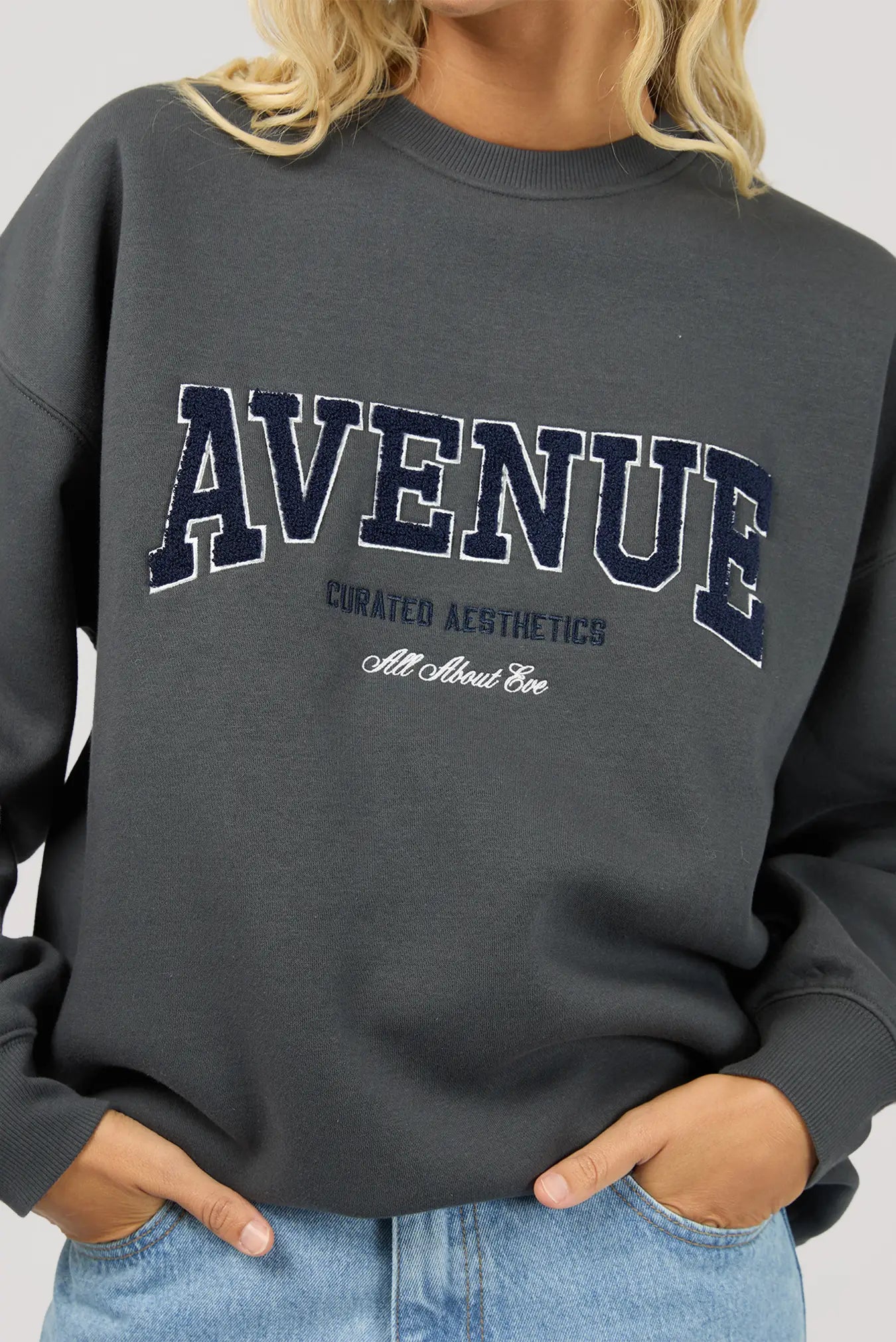 ALL ABOUT EVE Le Avenue Oversized Crew - Gunmetal