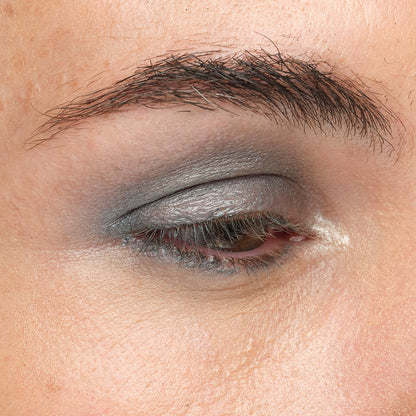 LUK BEAUTIFOOD Luminous Eye Crayon - Smoke