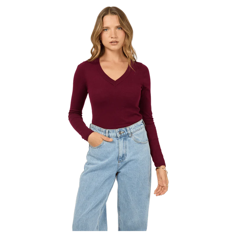 Silent theory Ashton Knit Vee L/S Top - Cherry