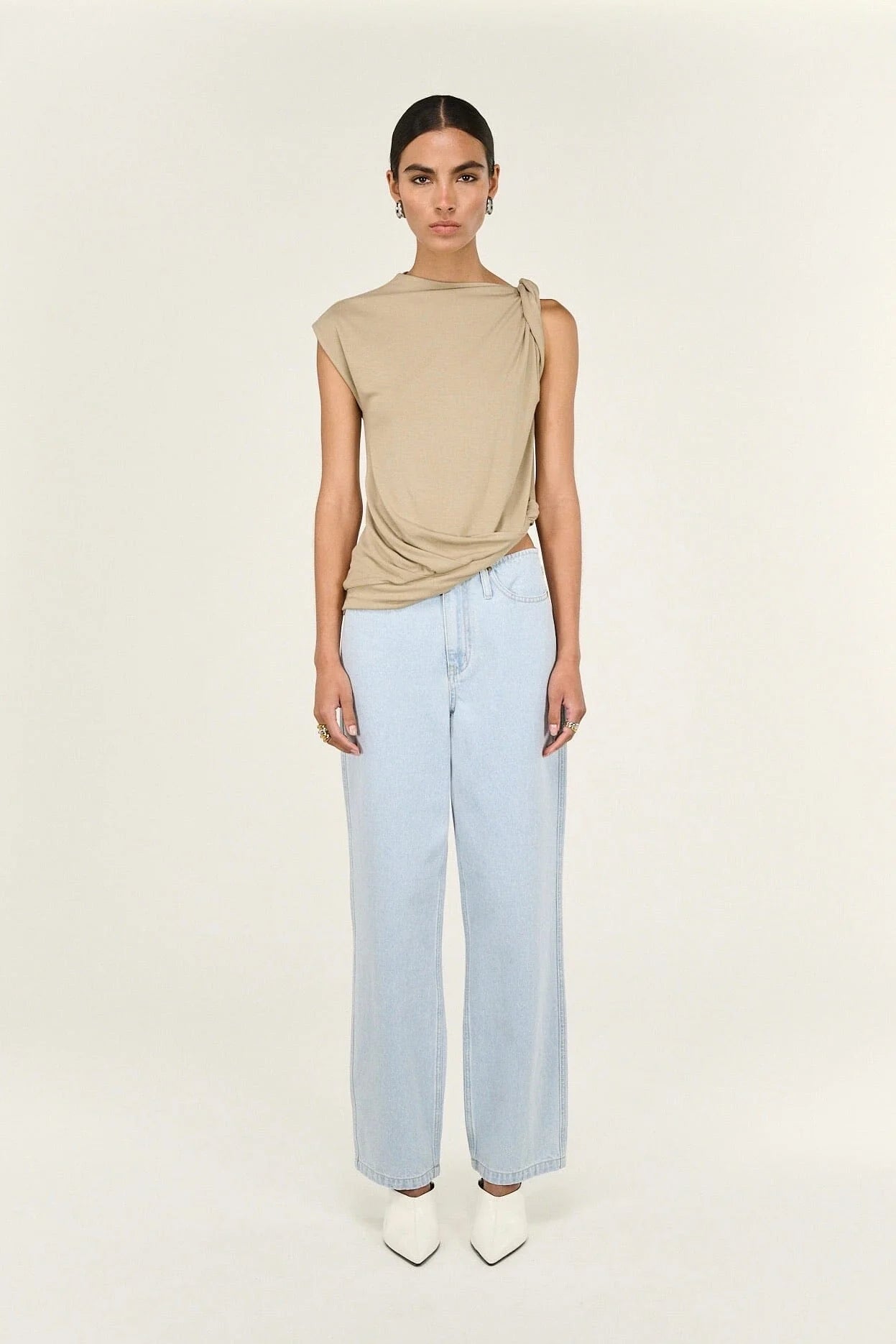 STAPLE THE LABEL Anouk Mid Rise Jean - Light Wash